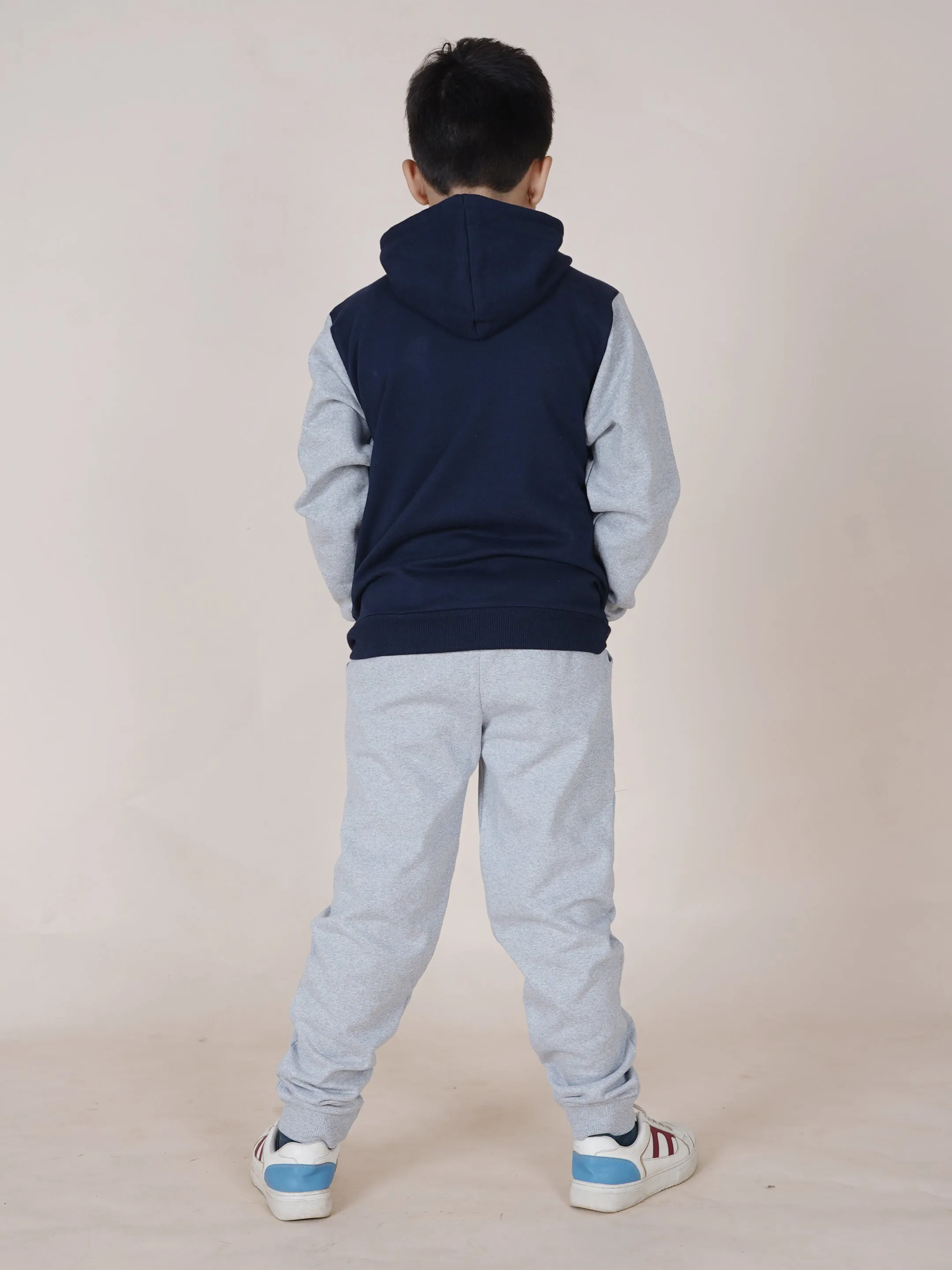 Boys Fleece Full Sleeves Cut & Sew Pocket Hooded Sweatshirt With Joggers