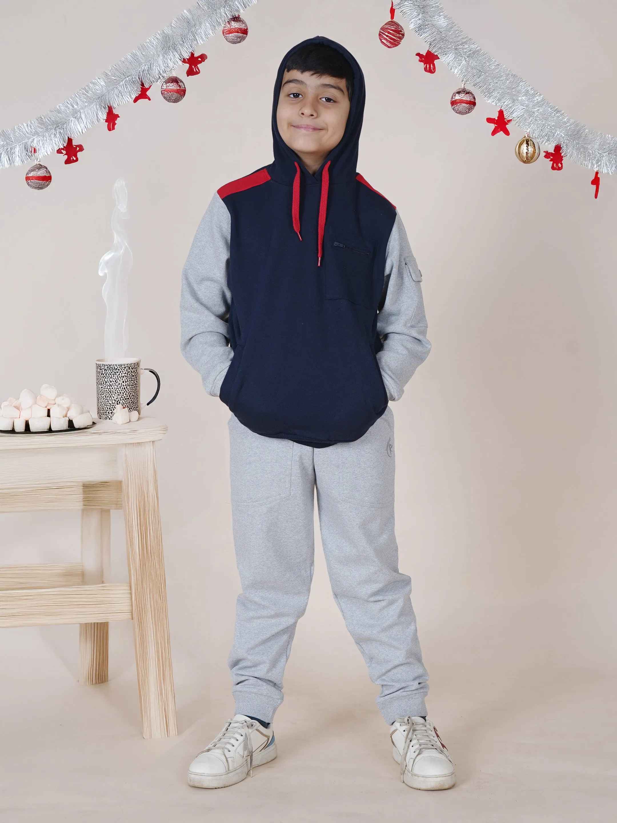 Boys Fleece Full Sleeves Cut & Sew Pocket Hooded Sweatshirt With Joggers