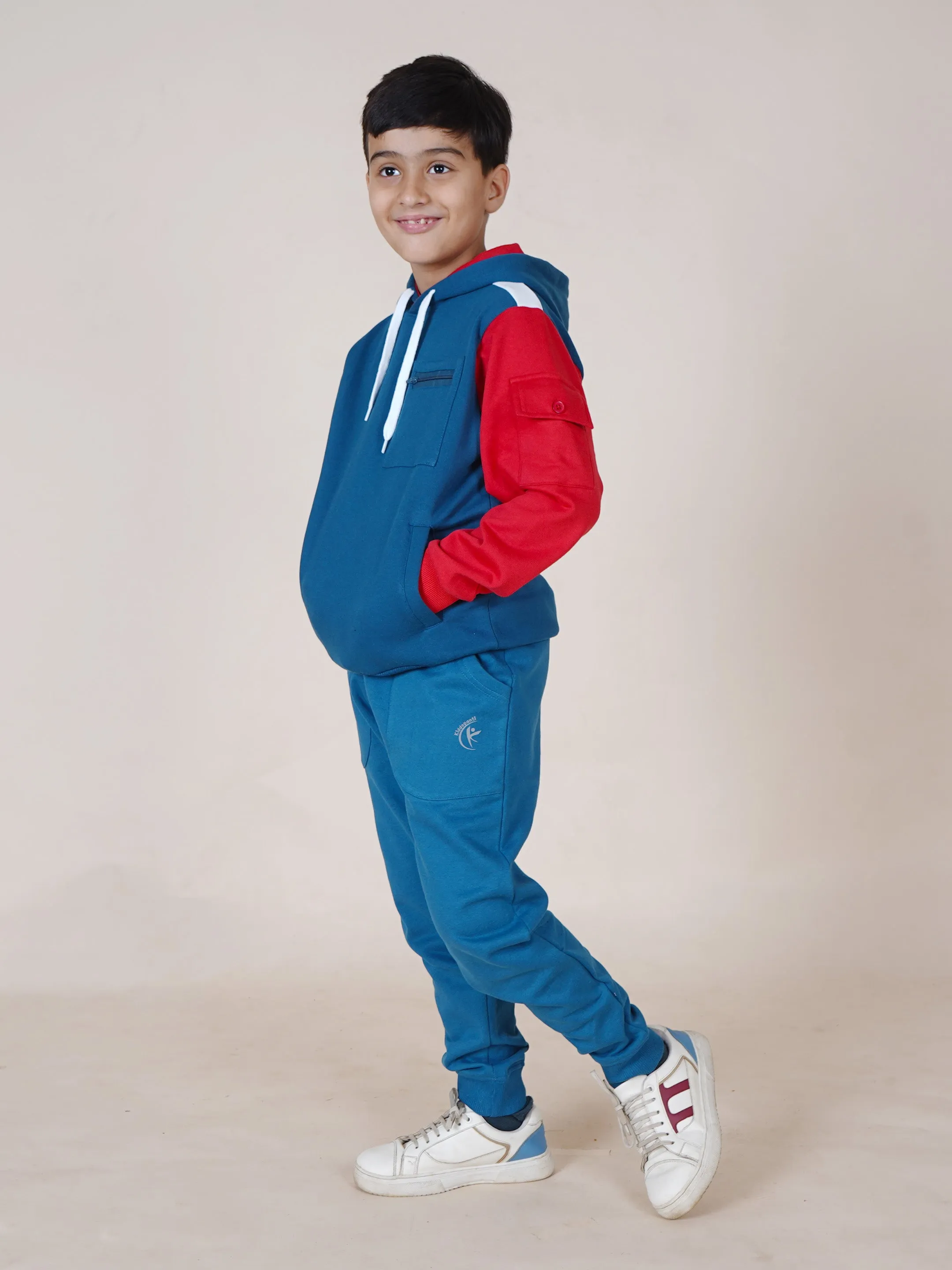 Boys Fleece Full Sleeves Cut & Sew Pocket Hooded Sweatshirt With Joggers