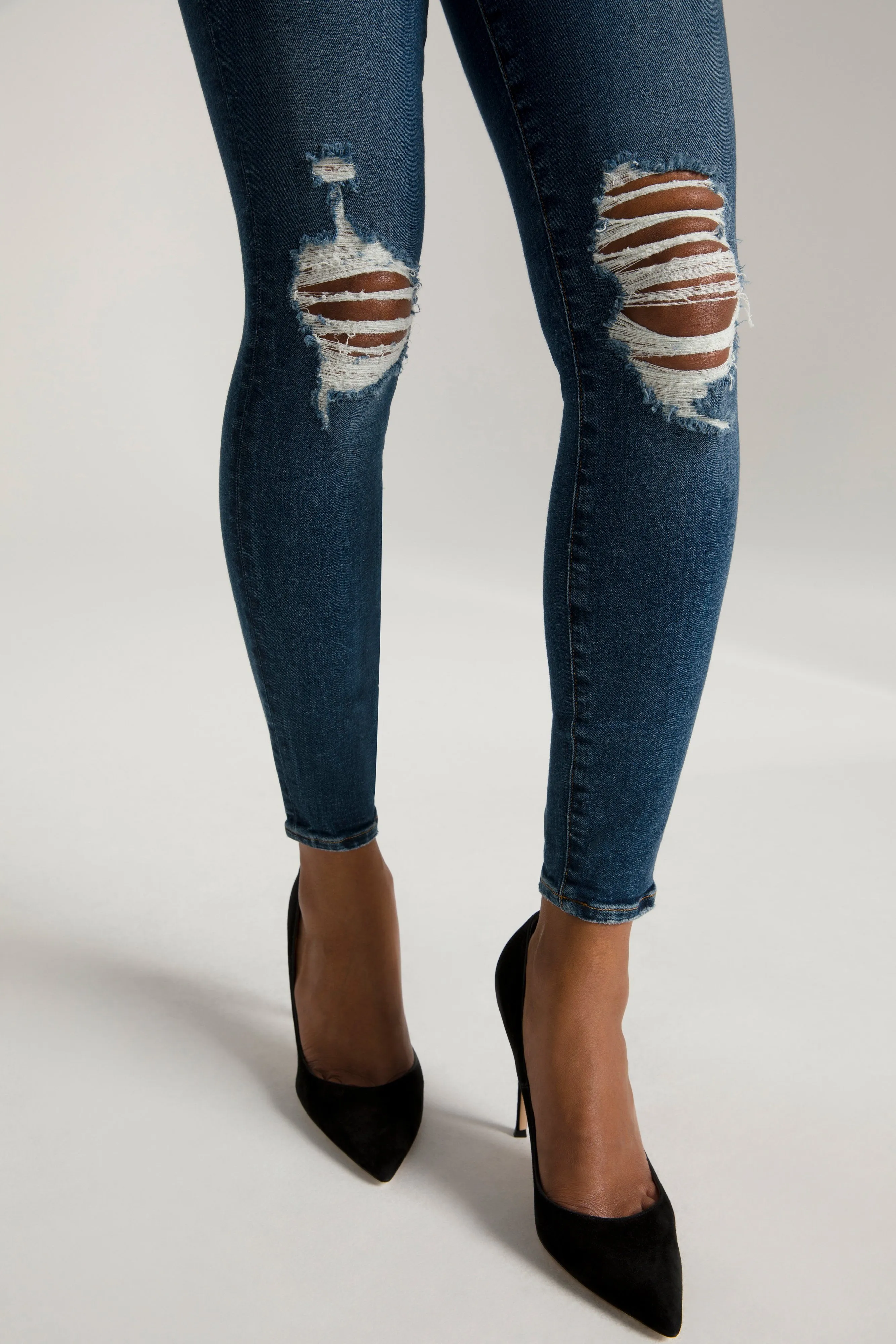 GOOD LEGS CROP | BLUE505