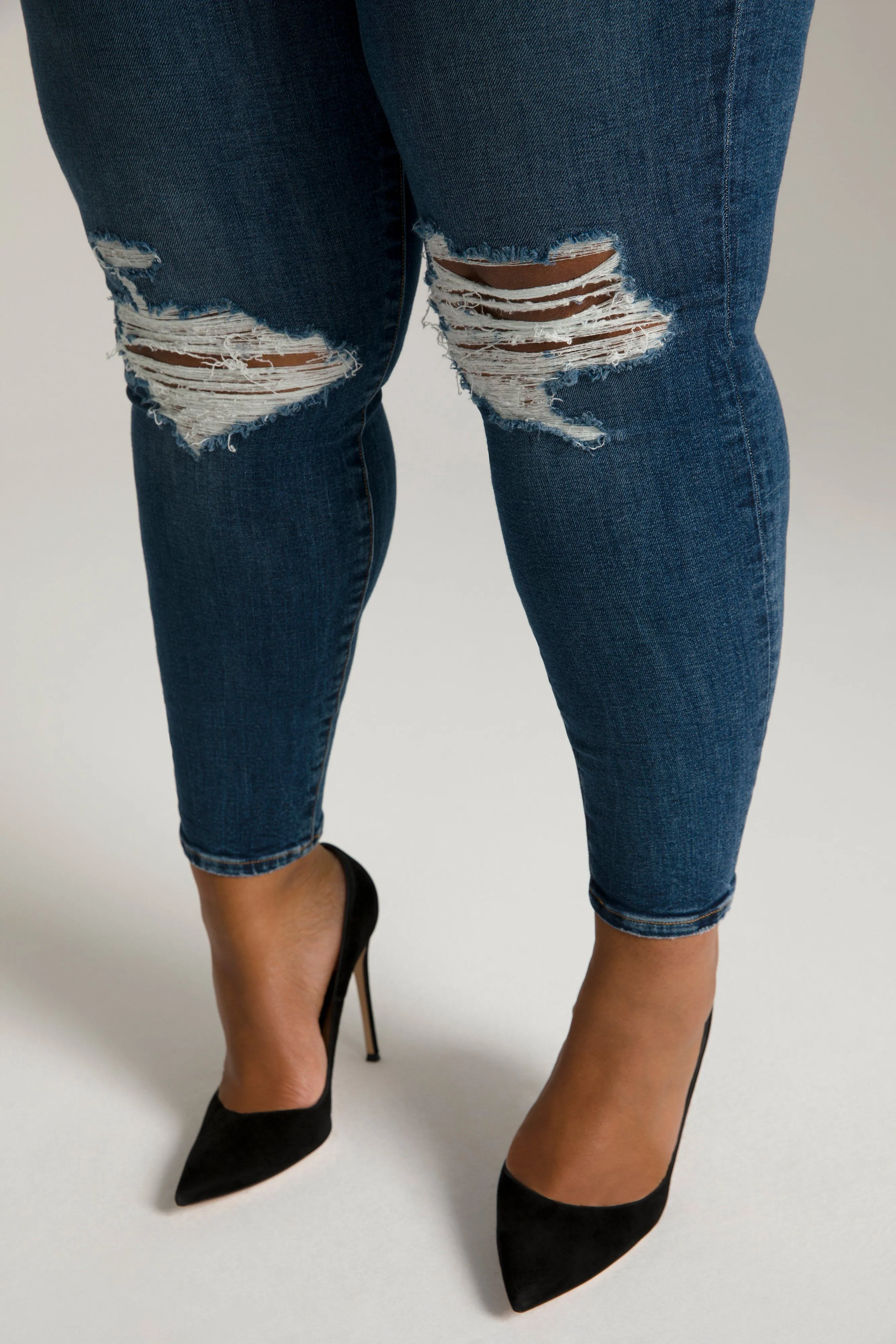 GOOD LEGS CROP | BLUE505