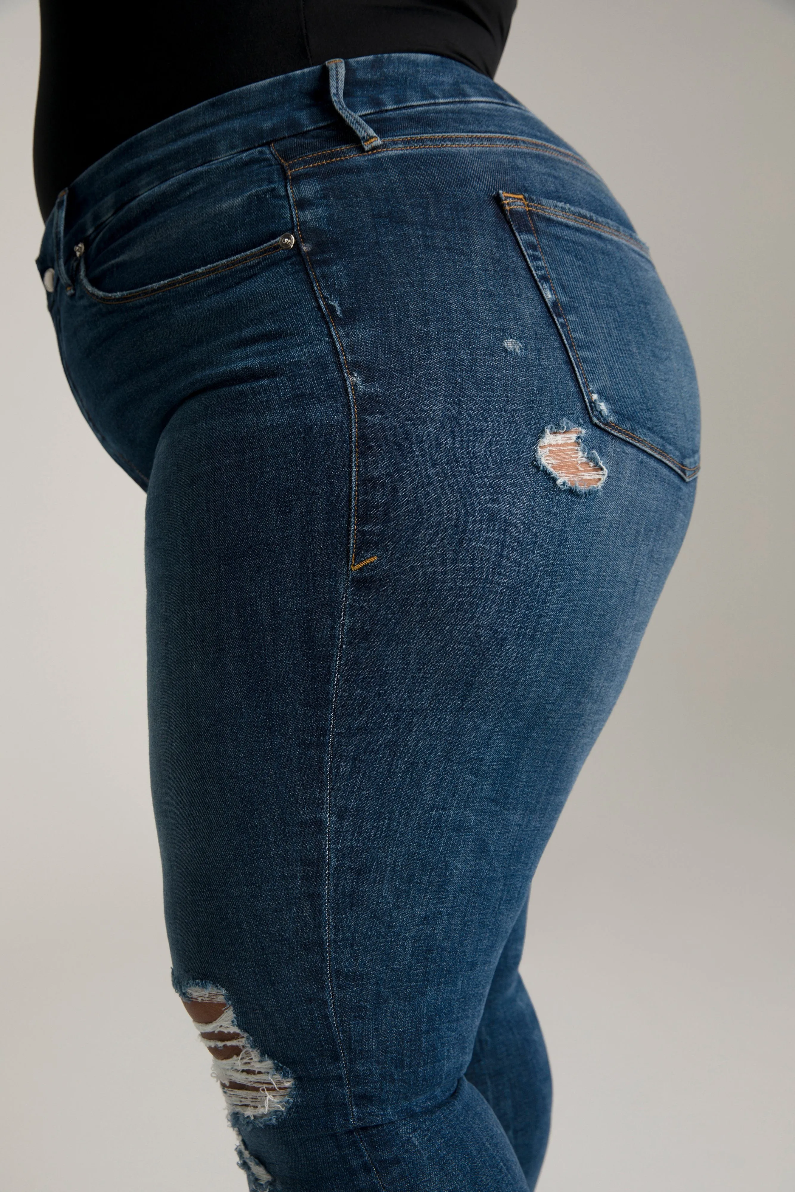 GOOD LEGS CROP | BLUE505