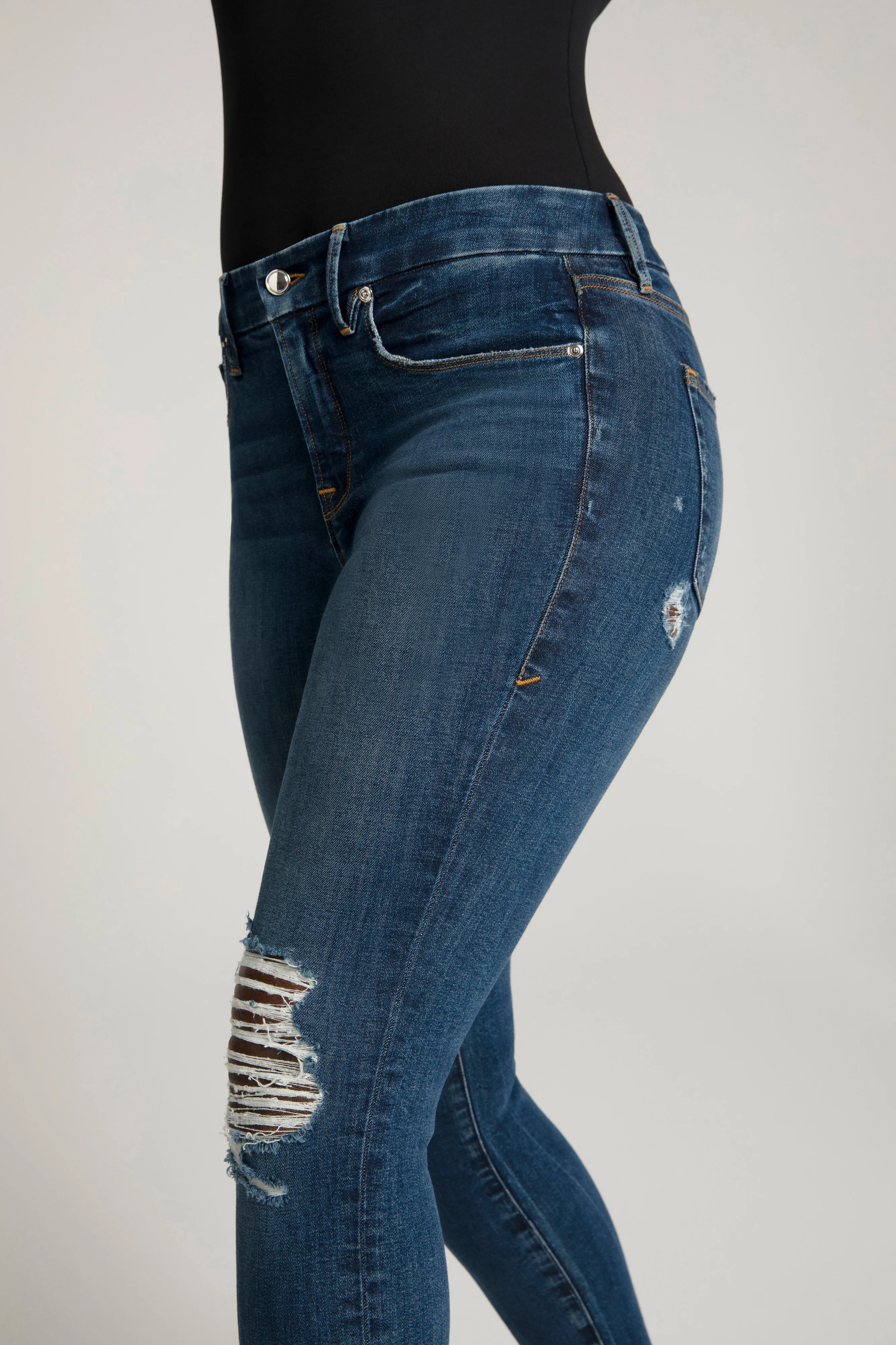 GOOD LEGS CROP | BLUE505