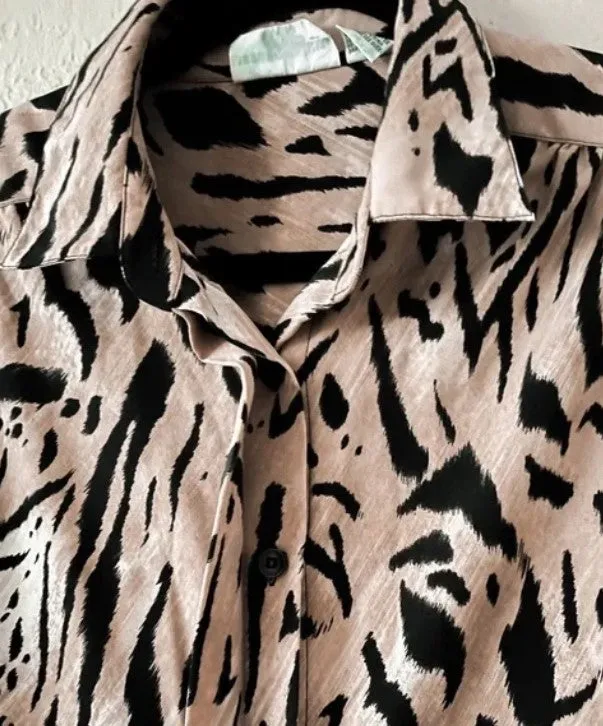 Vintage Alfred Dunner Tiger Button down Top